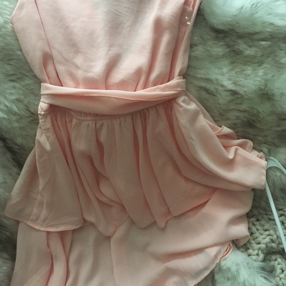Revolve Dip It Low Pink Tiered Dress Small NWT - Picture 8 of 8